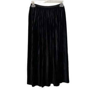 Queenshop Fully Lined Velvet Pleated Midi Skirt